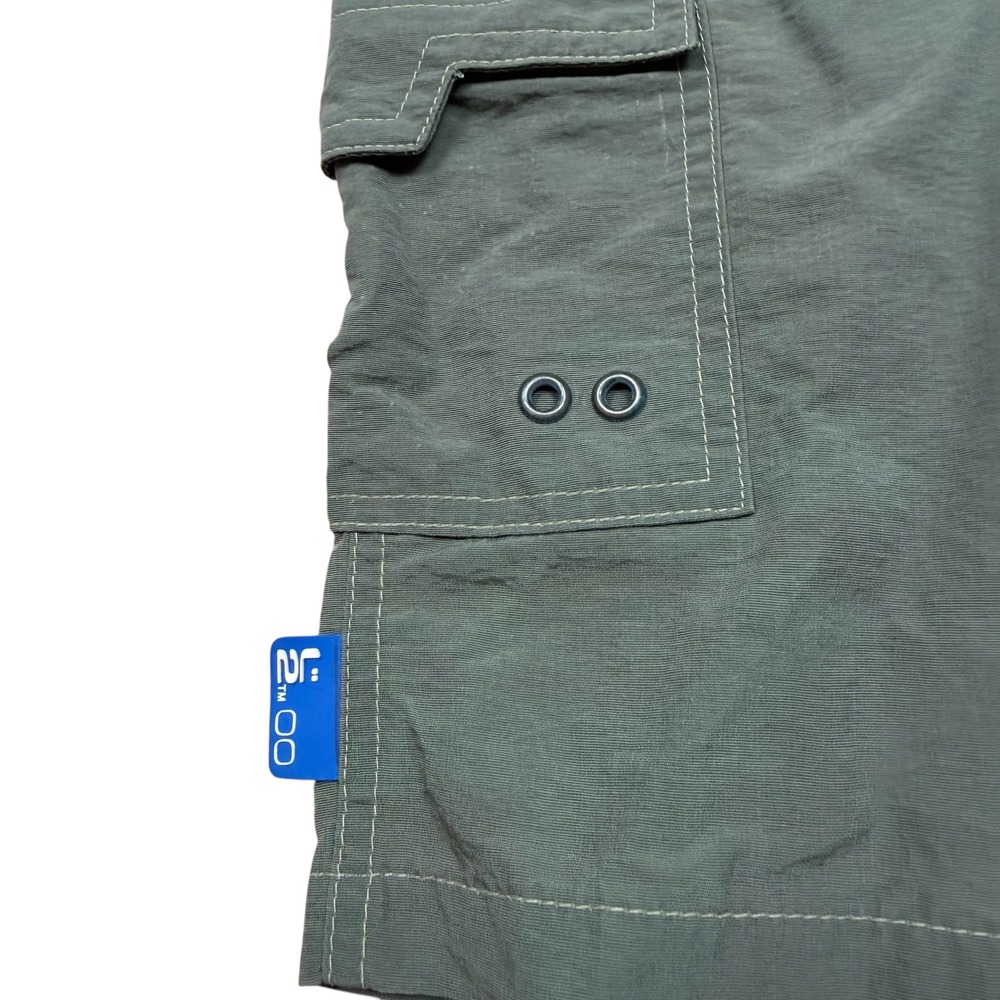 Vintage Levis L2 Board Shorts Mens 33 Green Floral Hibiscus Nylon Cargo Swim